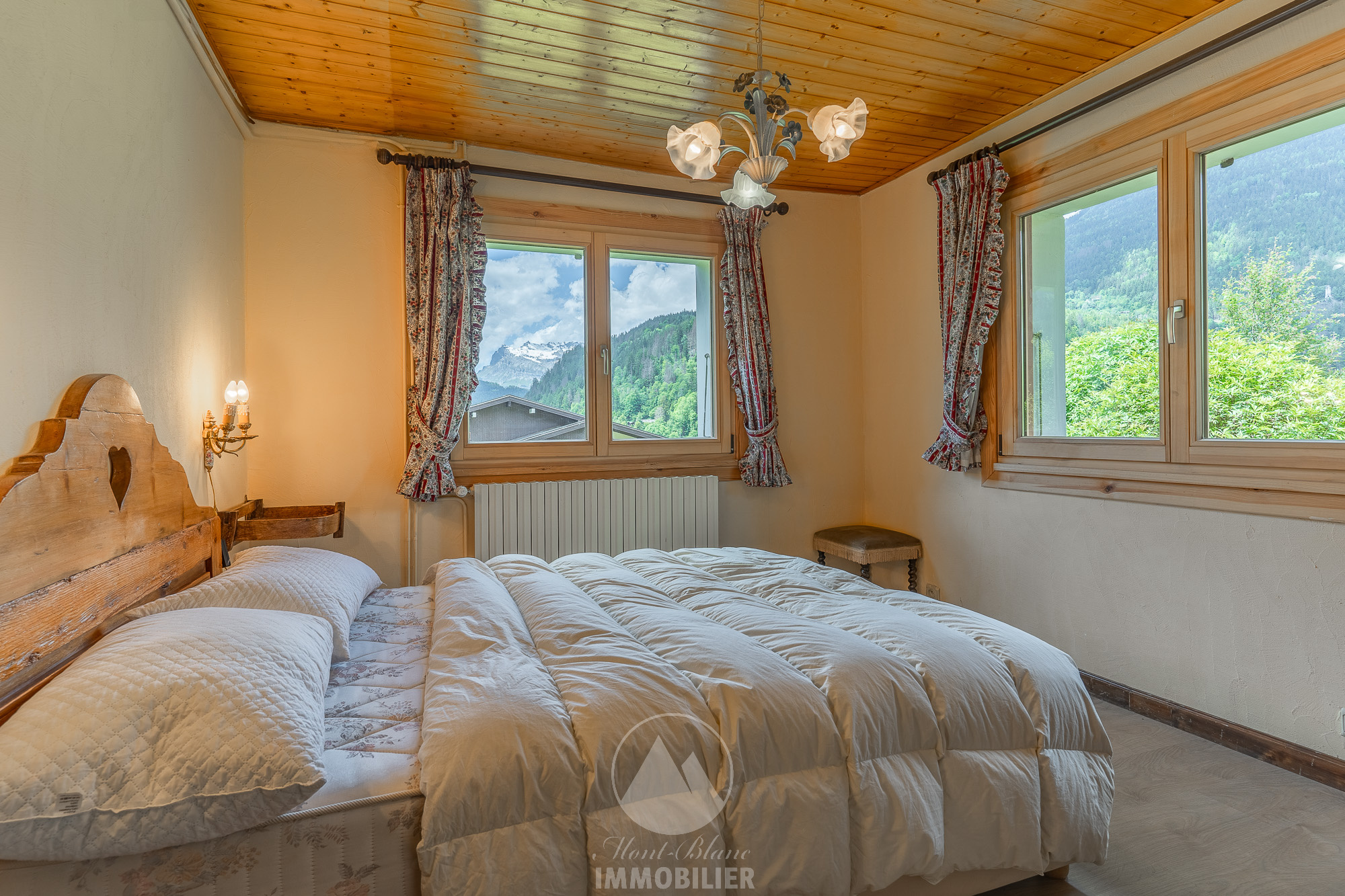 Photo of Chalet 150 m2 - Center les Houches