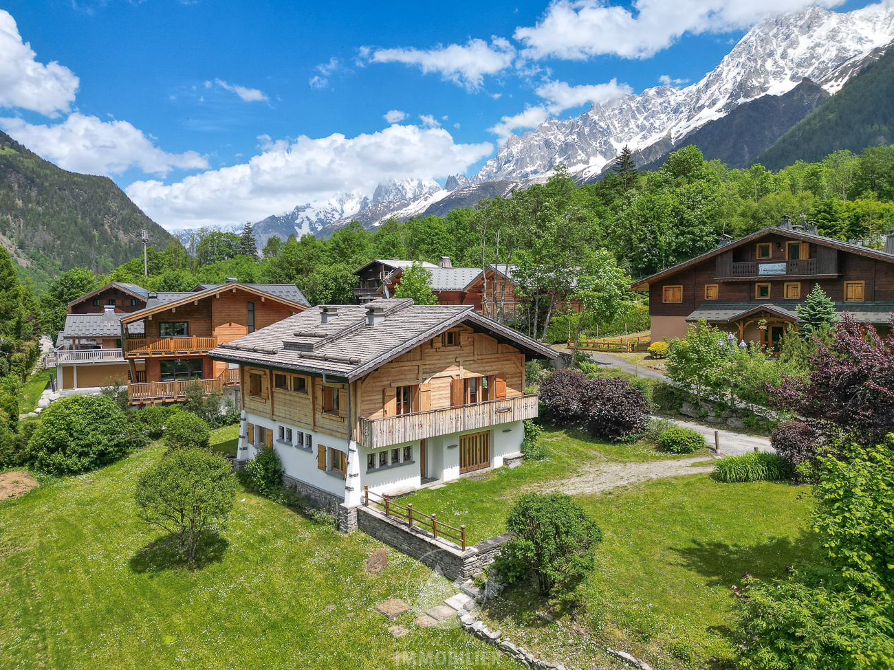 Photo of Chalet 150 m2 - Center les Houches