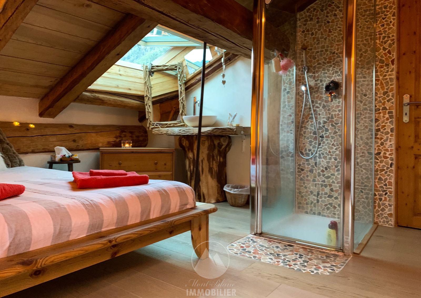 Apartment the 'Cosmic' Accommodation in Chamonix