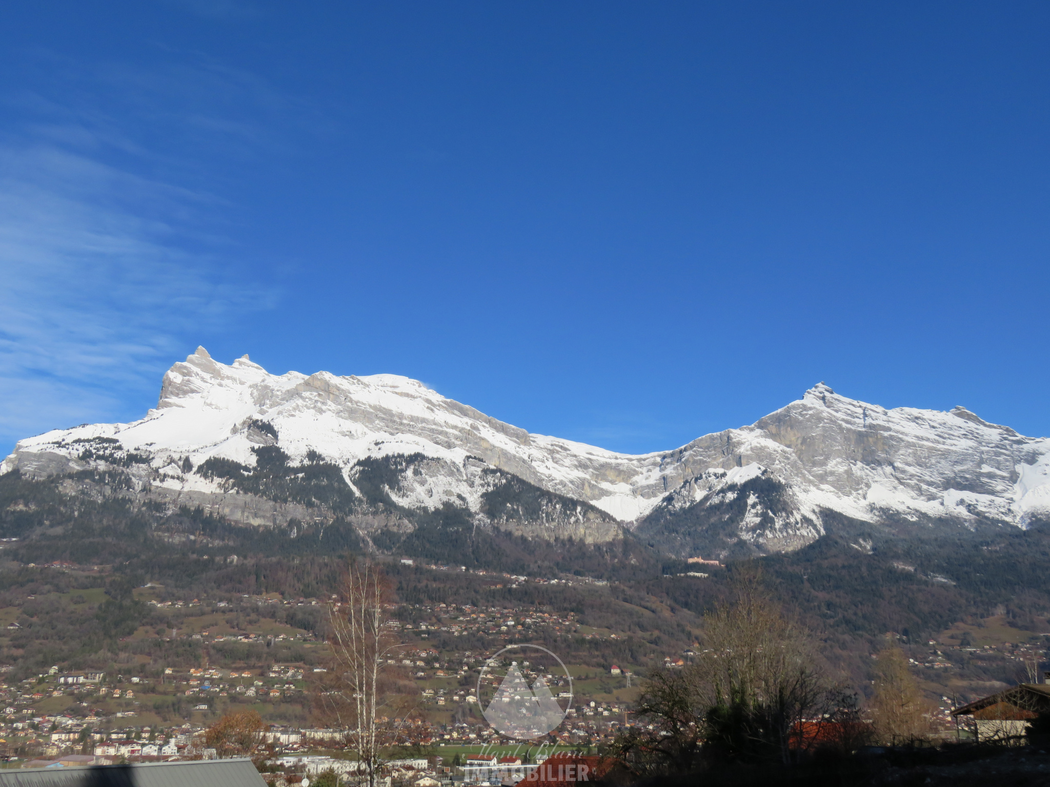 TERRAIN VIABILISE Accommodation in Passy