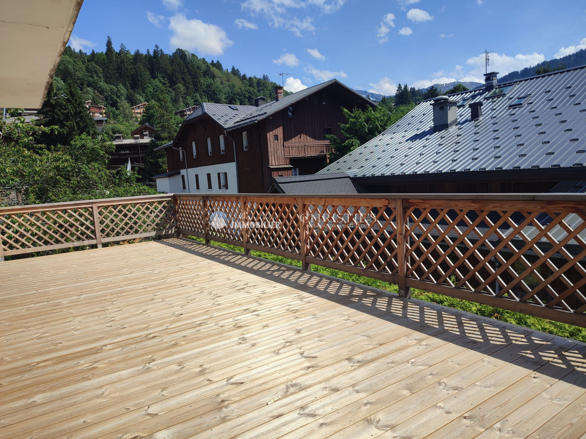 Photo of T5 Apartment in Attic Megève