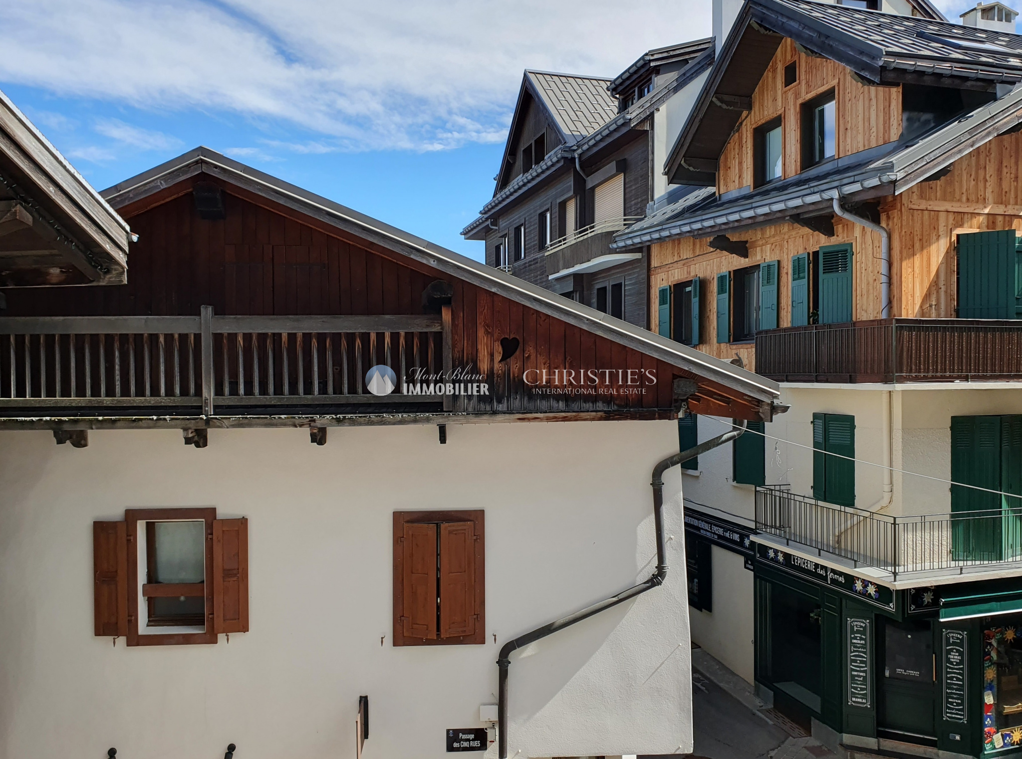 Photo of In Megève in the heart of the village T1 bis to renovate