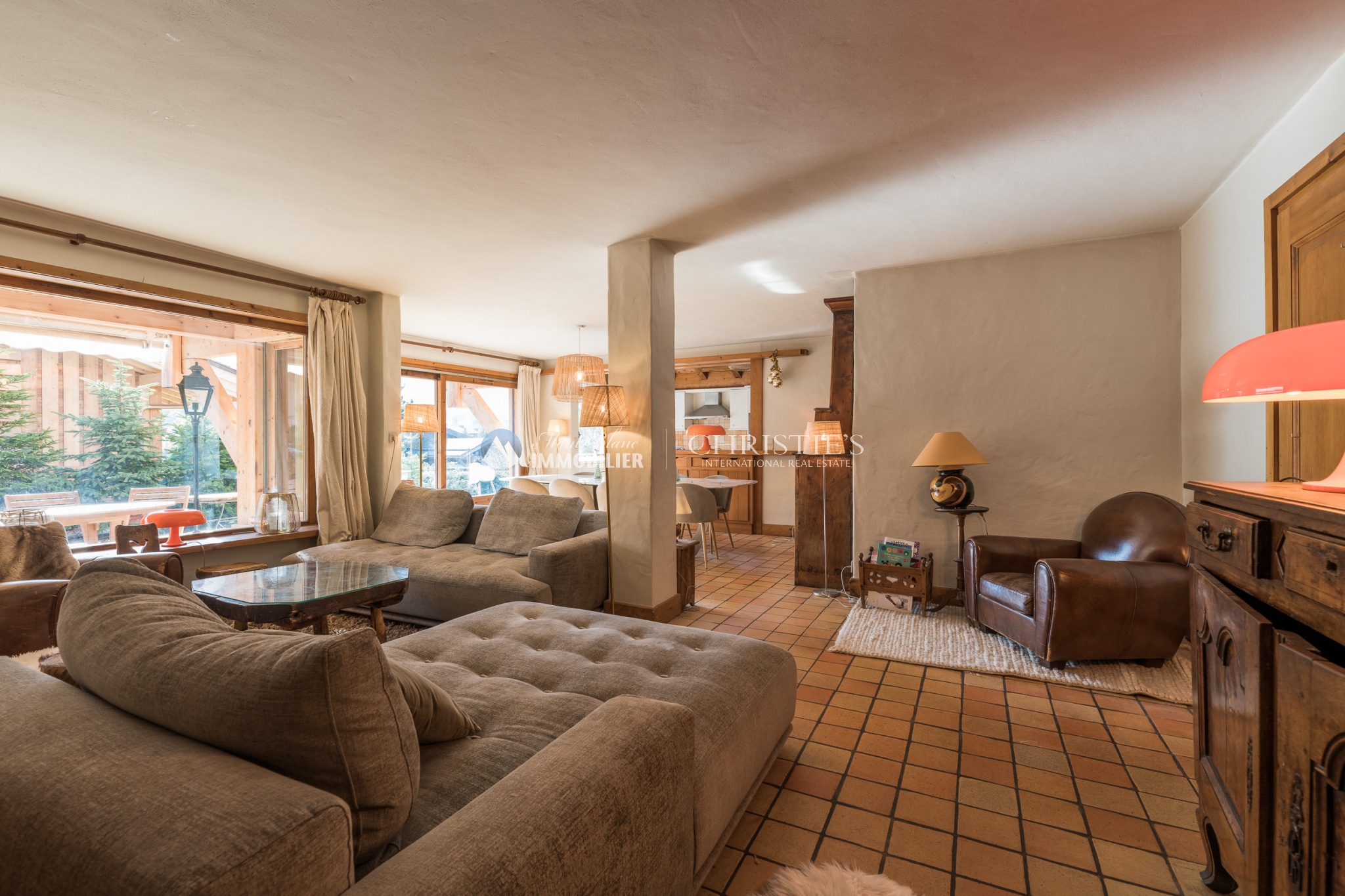 Photo of 300 m2 family chalet in the heart of Megève