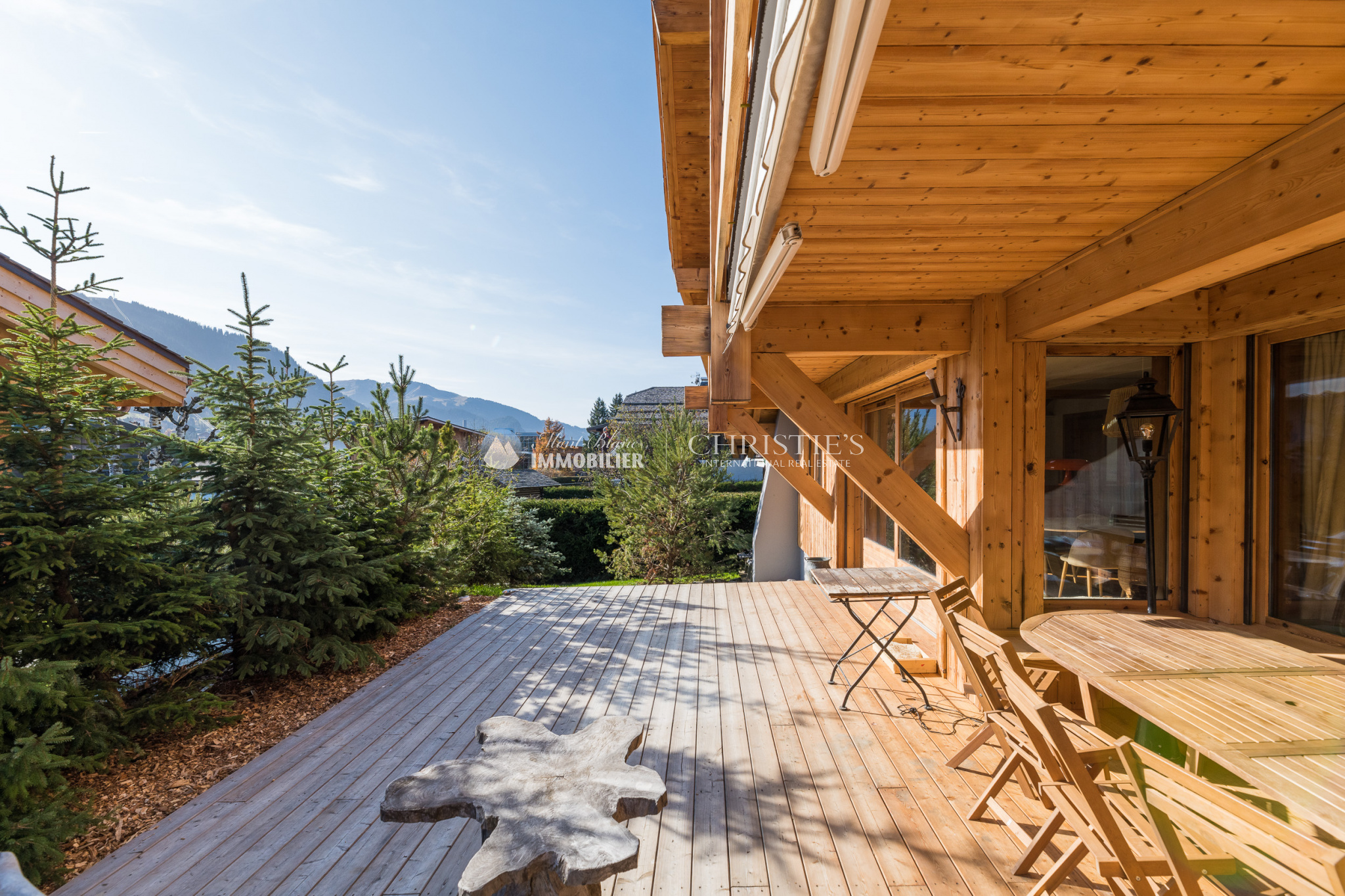 Photo of 300 m2 family chalet in the heart of Megève