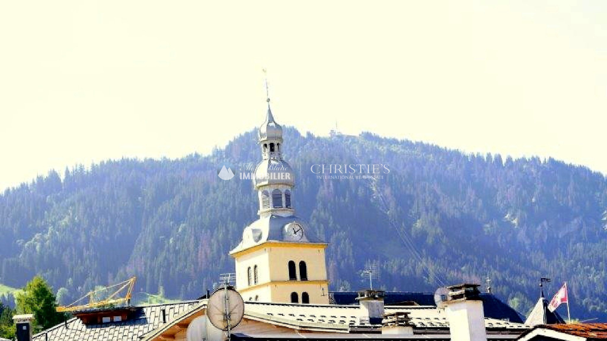 Photo of VERY NICE 3-ROOM APARTMENT FOR SALE - PRIME LOCATION IN THE HEART OF THE PEDESTRIAN ZONE OF MEGÈVE